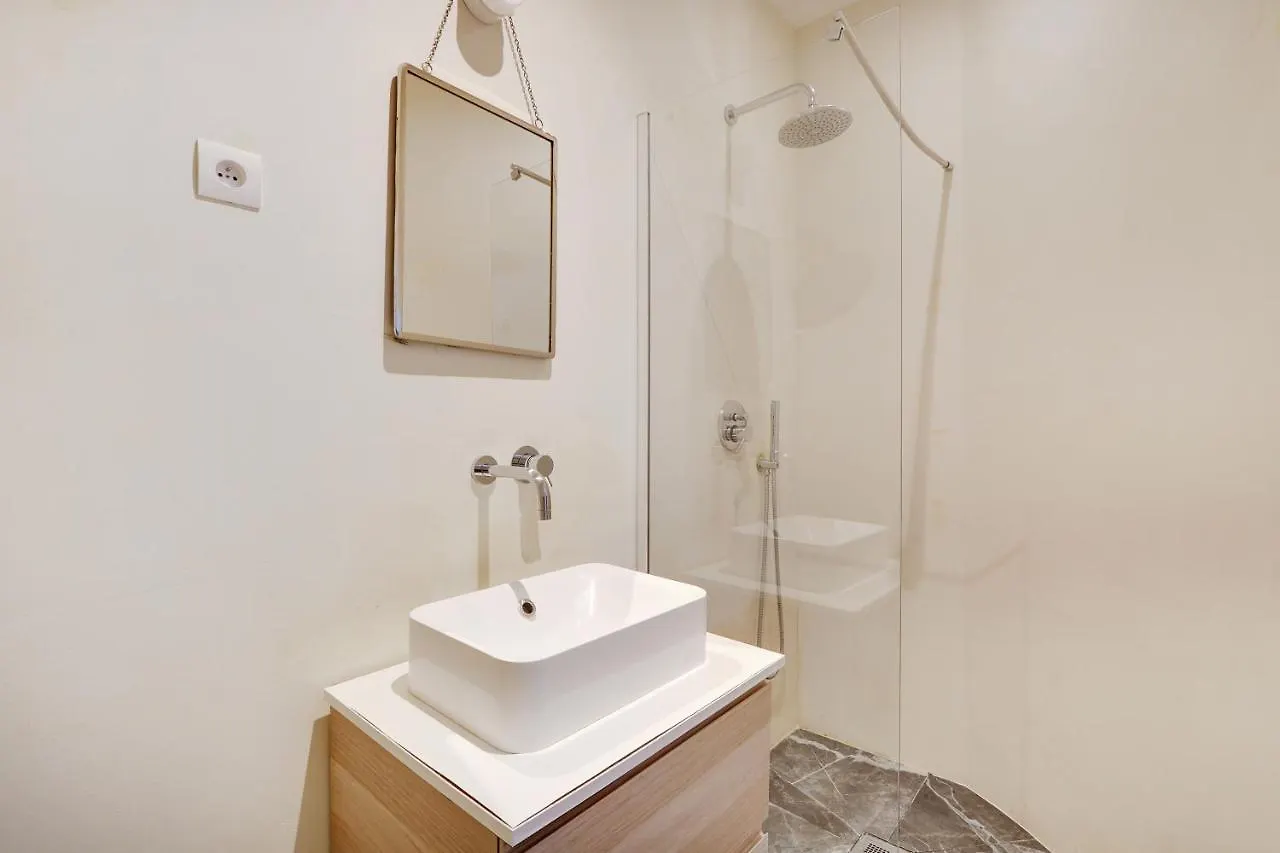 Pick A Flat'S Apartments In Madeleine - Rue Tronchet Paris 0*,  Frankrike